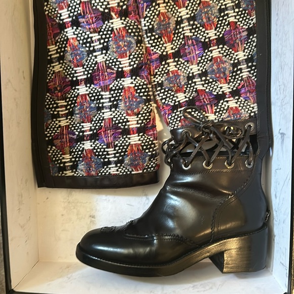 Chanel lace up boots - Picture 1 of 5